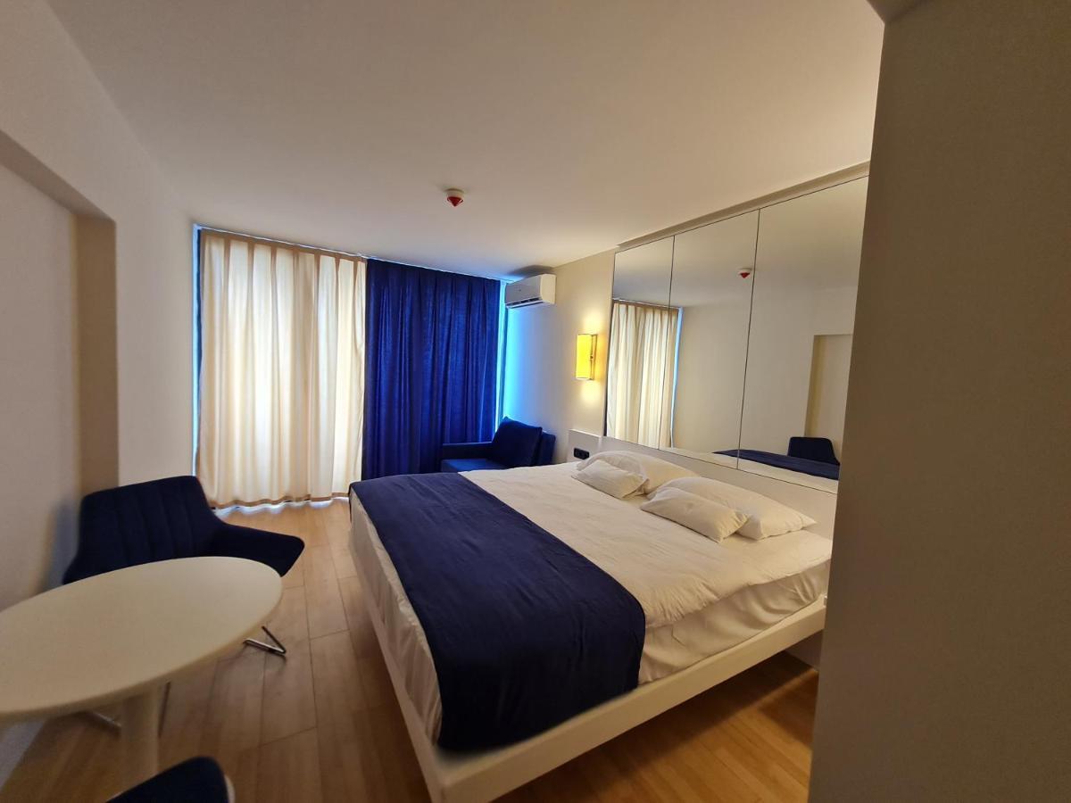 Hotel Orbi City Sea Horizon Батуми Екстериор снимка