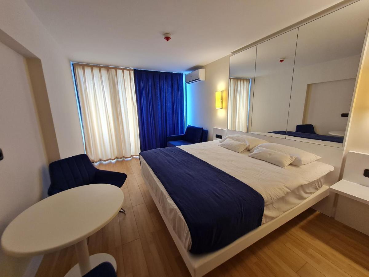 Hotel Orbi City Sea Horizon Батуми Екстериор снимка