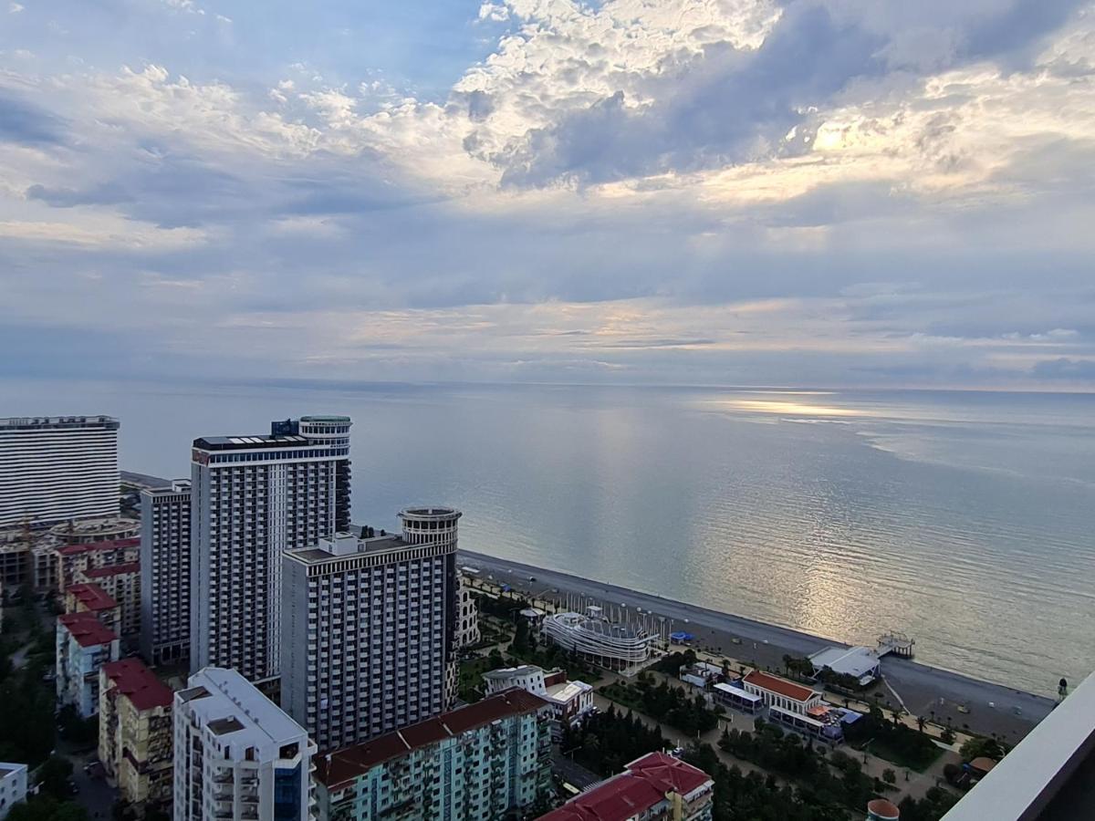 Hotel Orbi City Sea Horizon Батуми Екстериор снимка